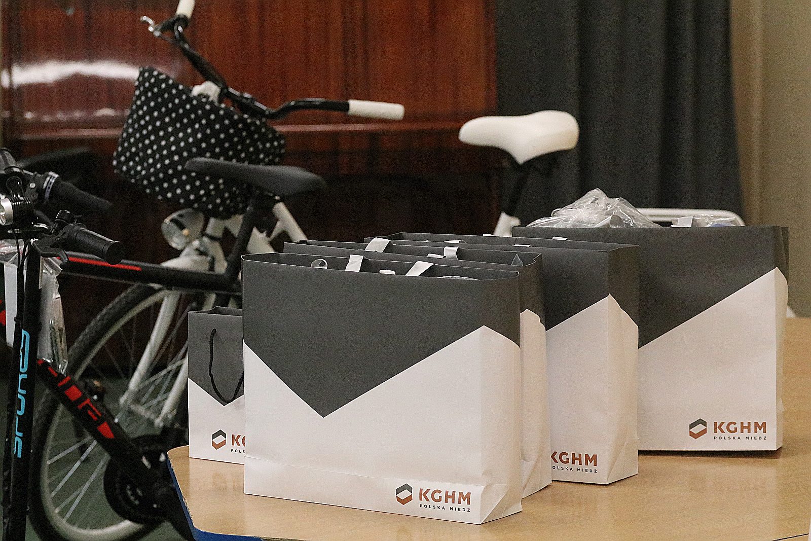 W Szkole Podstawowej nr 16 odbyło się Legnickie Dyktando