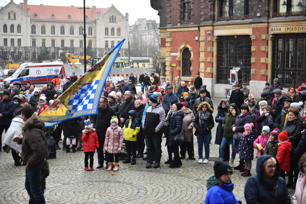 Ulicami Legnicy przeszedł Orszak Trzech Króli