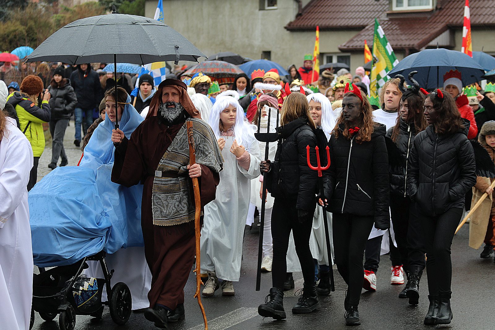 Orszak Trzech Króli w Prochowicach jak zawsze liczny