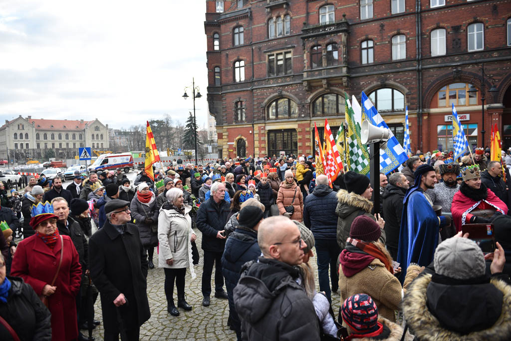 Ulicami Legnicy przeszedł Orszak Trzech Króli