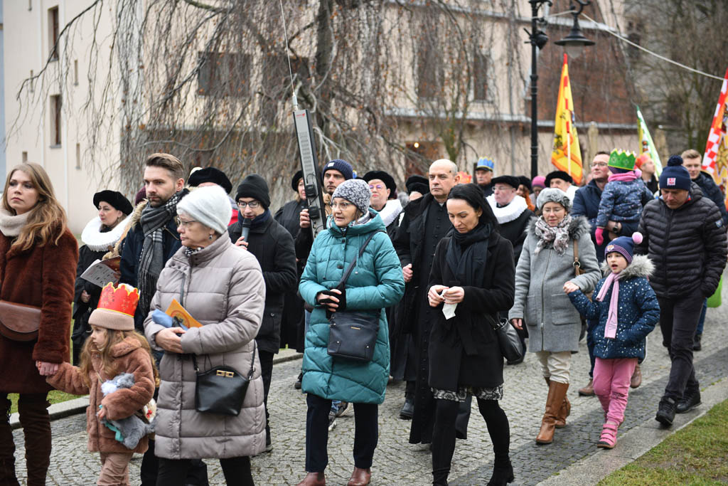 Ulicami Legnicy przeszedł Orszak Trzech Króli