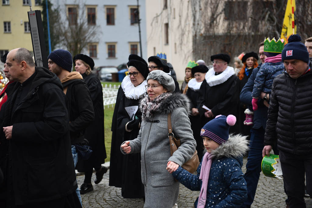 Ulicami Legnicy przeszedł Orszak Trzech Króli
