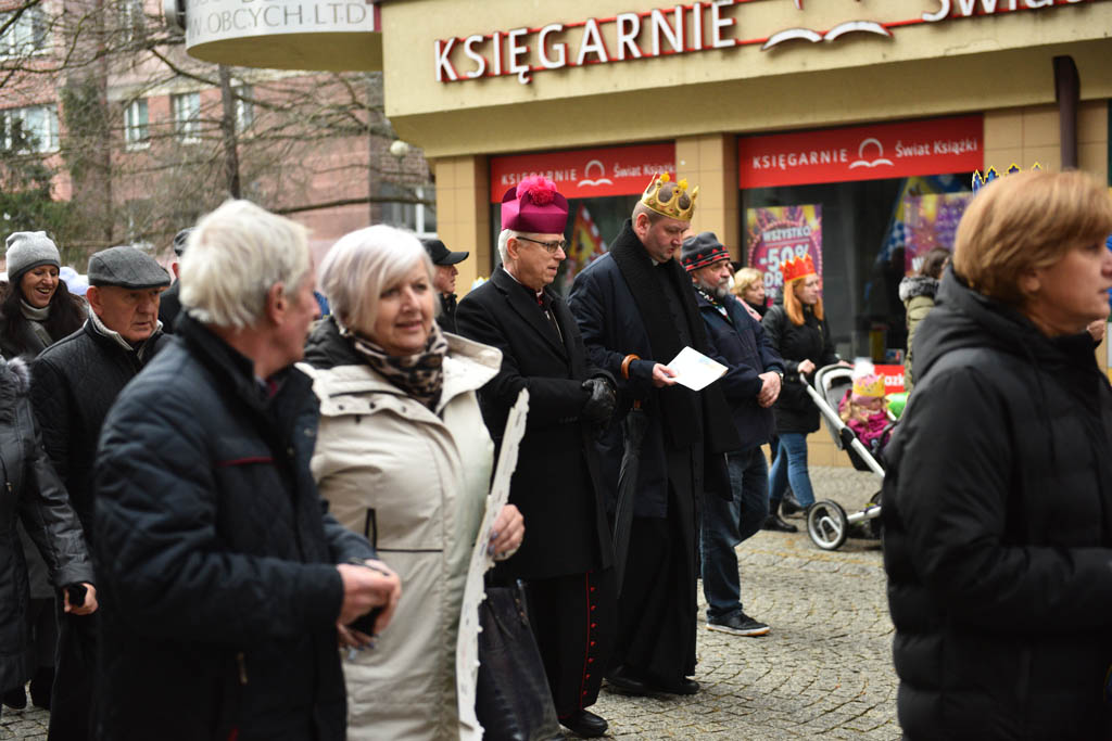 Ulicami Legnicy przeszedł Orszak Trzech Króli