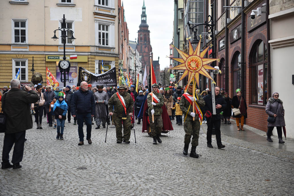 Ulicami Legnicy przeszedł Orszak Trzech Króli