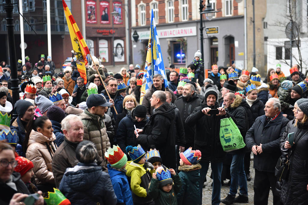 Ulicami Legnicy przeszedł Orszak Trzech Króli