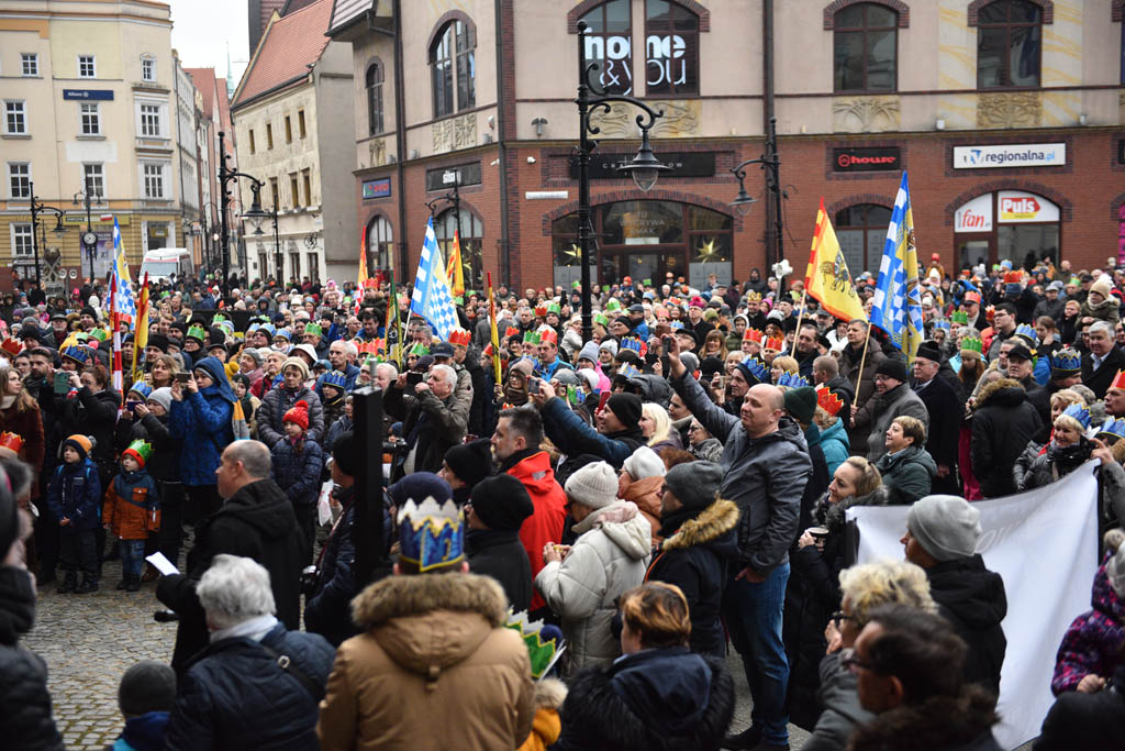 Ulicami Legnicy przeszedł Orszak Trzech Króli