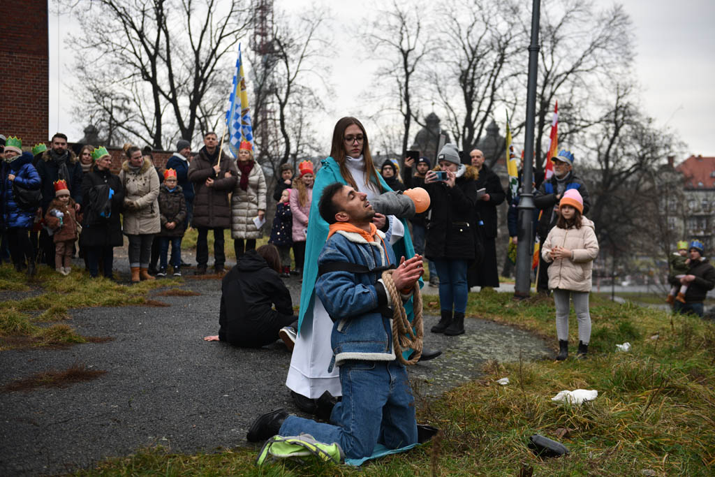 Ulicami Legnicy przeszedł Orszak Trzech Króli