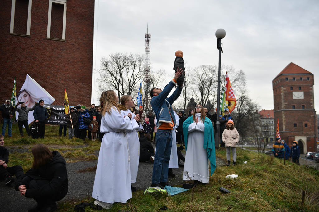 Ulicami Legnicy przeszedł Orszak Trzech Króli
