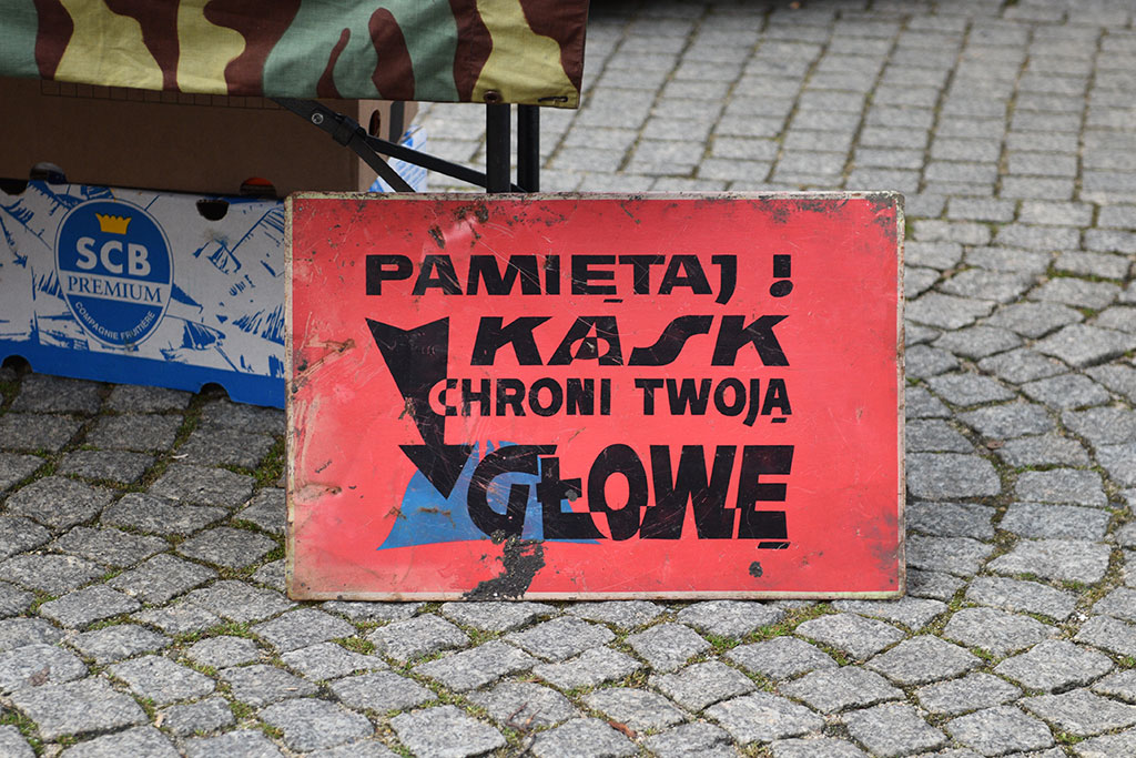 Czego nie znajdziesz w sklepie, kupisz na jarmarku staroci