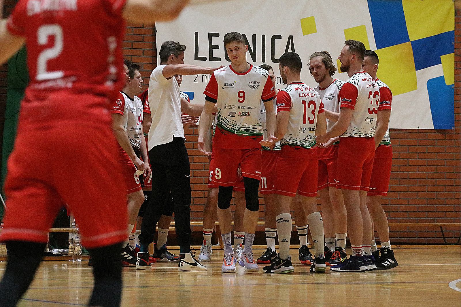 Ikar Legnica przegrywa po tie-breaku z dryżyną z Poznania