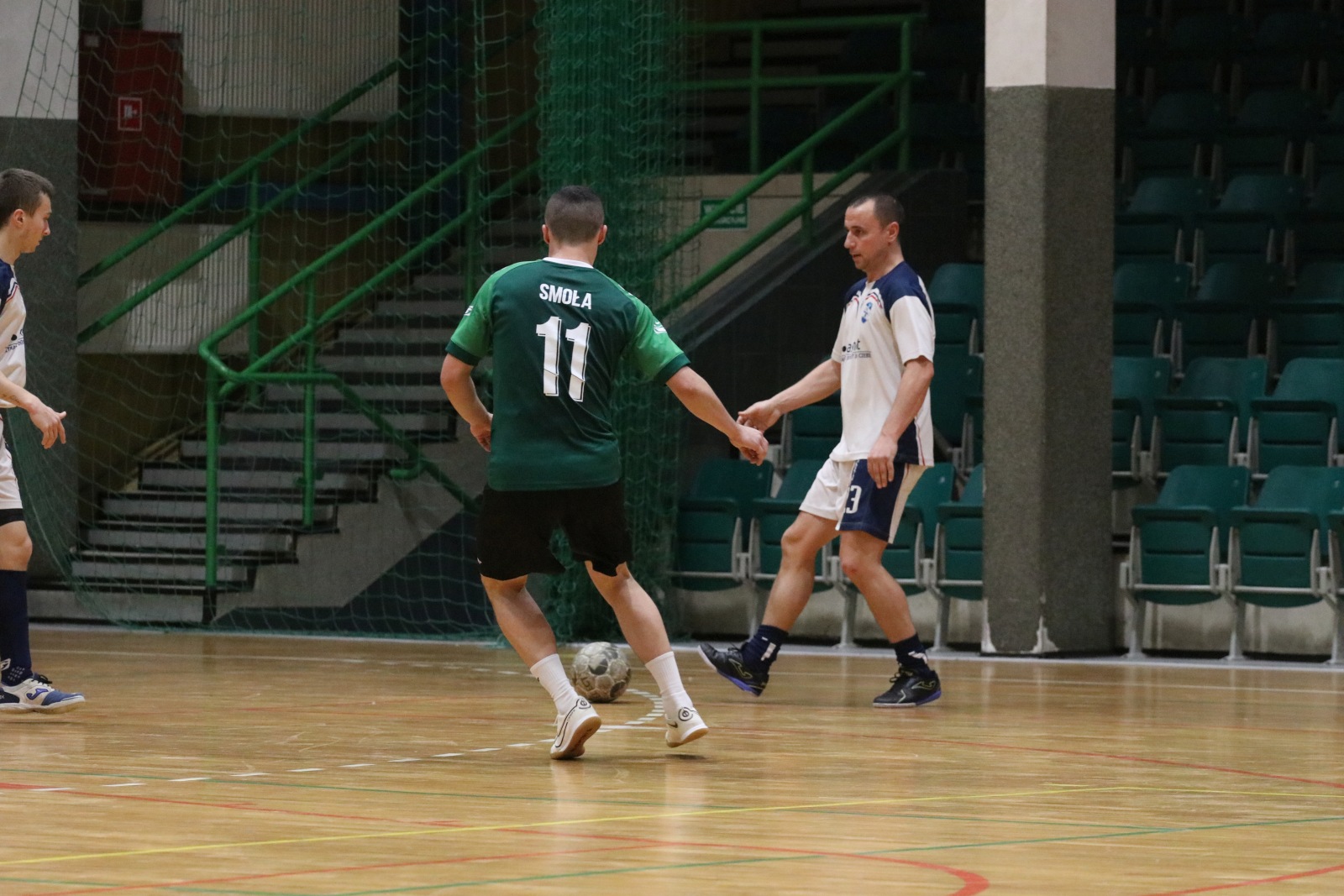 Legnicka Liga Halowa Saller Cup: runda zasadnicza na finiszu
