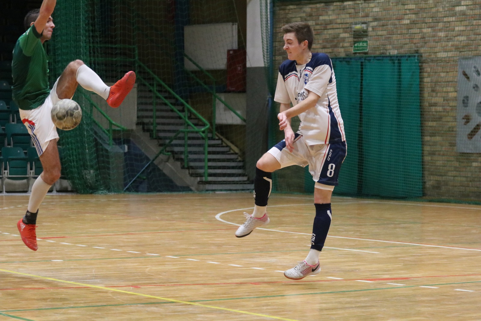 Legnicka Liga Halowa Saller Cup: runda zasadnicza na finiszu