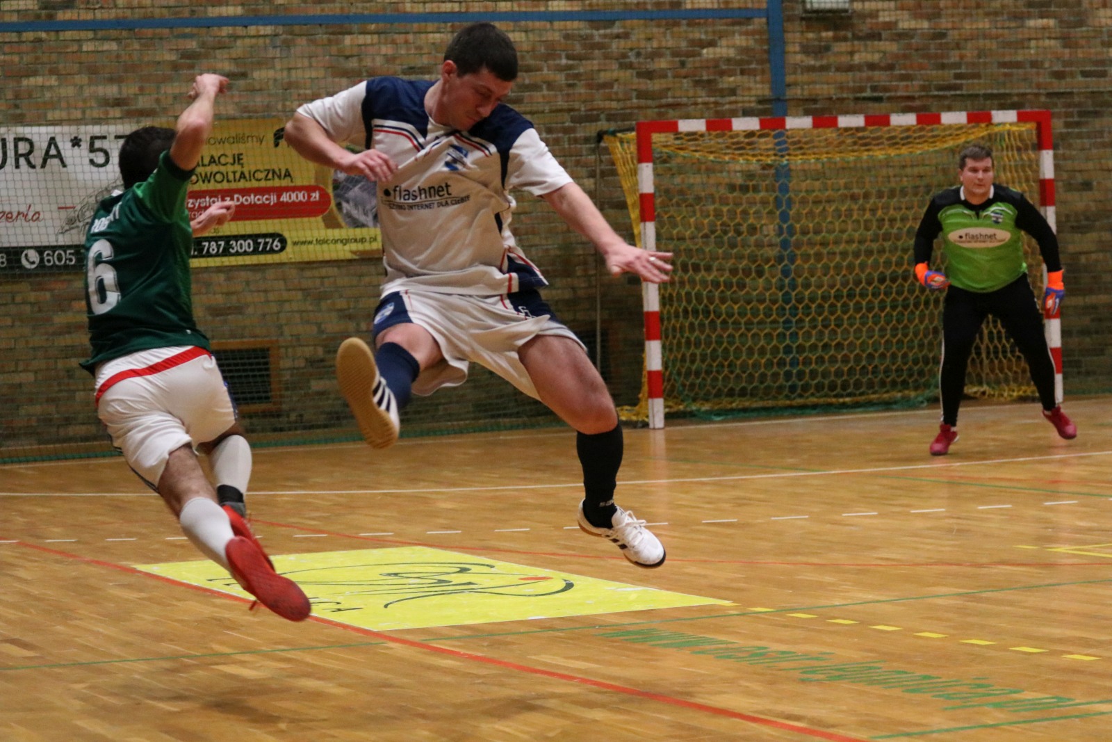 Legnicka Liga Halowa Saller Cup: runda zasadnicza na finiszu