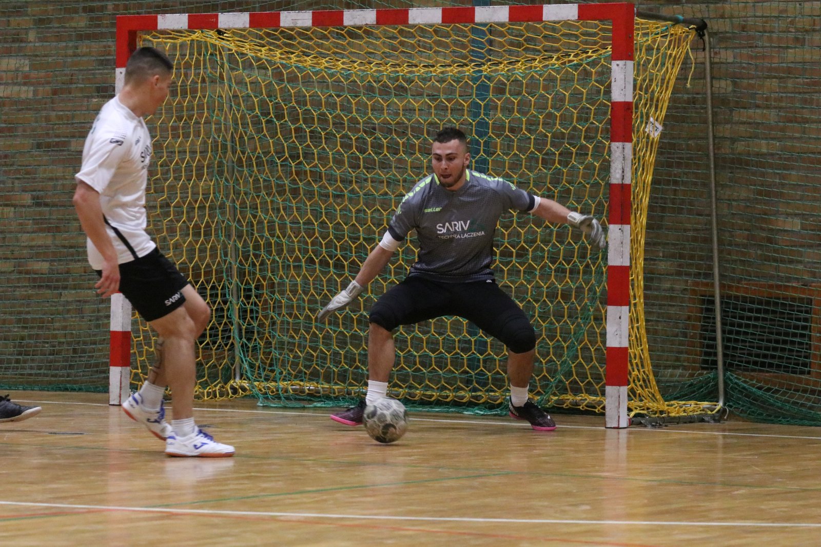 Legnicka Liga Halowa Saller Cup: runda zasadnicza na finiszu