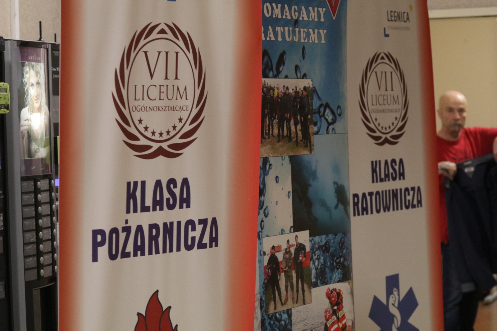 Wodne animacje na Delfinku przygotowane przez OSiR w Legnicy