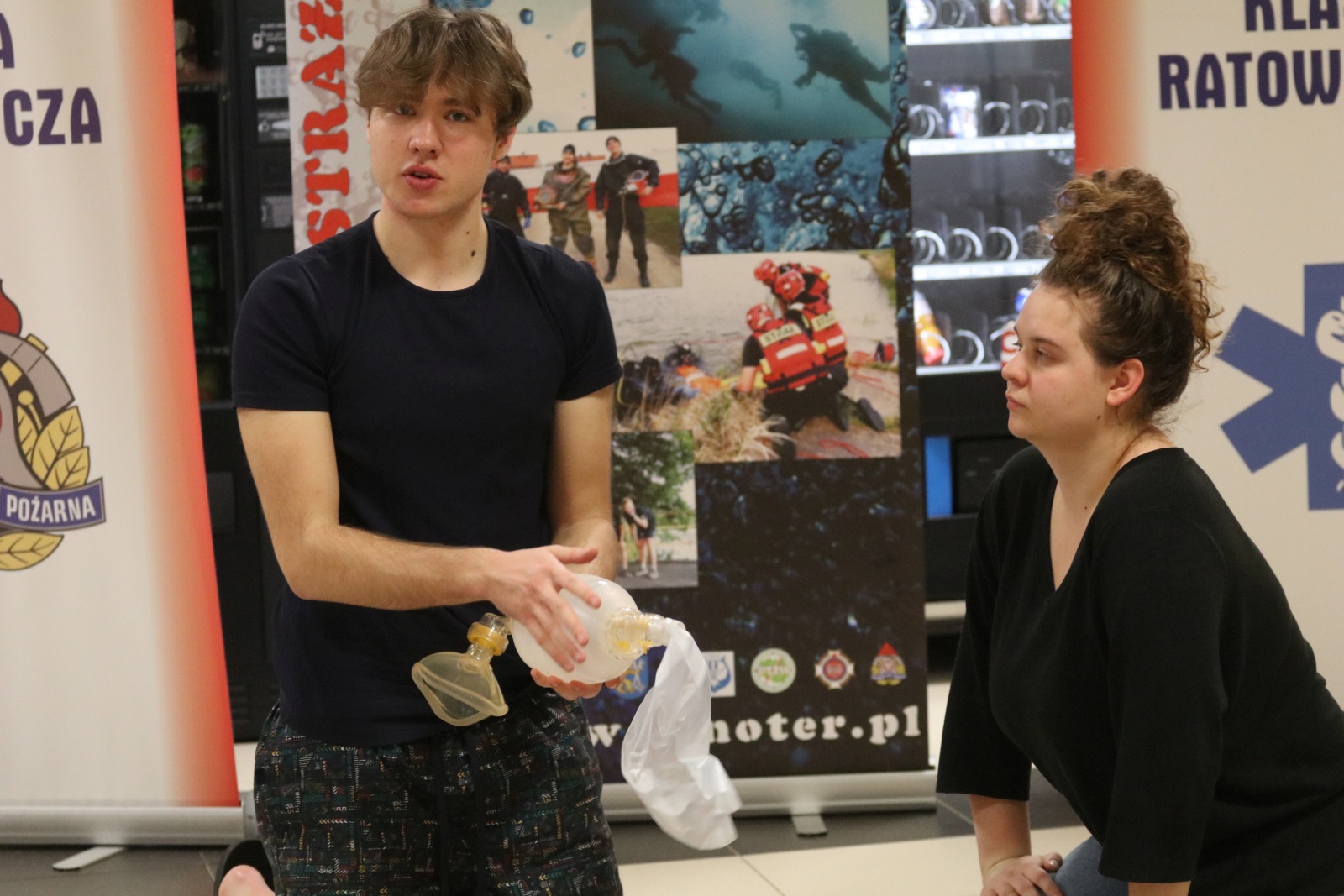 Wodne animacje na Delfinku przygotowane przez OSiR w Legnicy