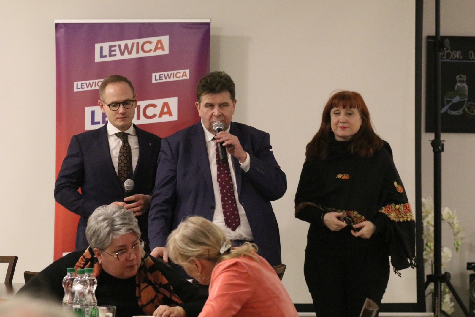 Renta wdowia ma szansę wrócić do Sejmu. Lewica zbiera podpisy