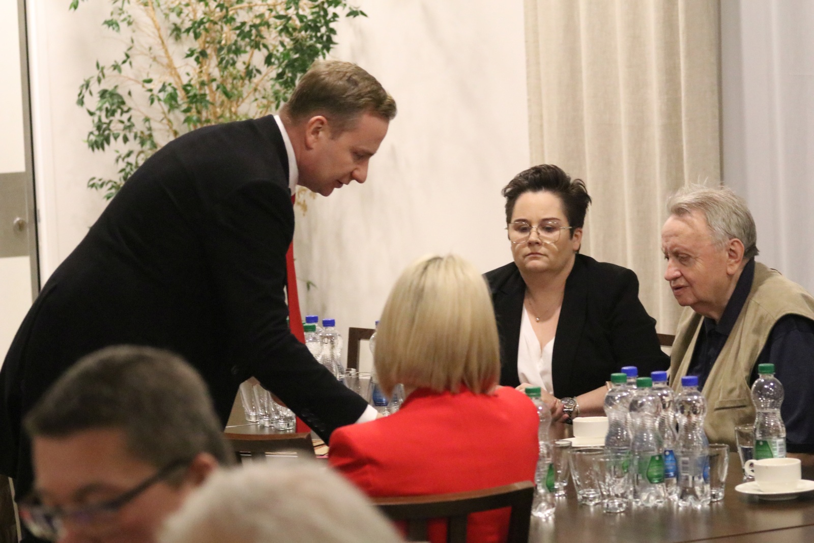 Renta wdowia ma szansę wrócić do Sejmu. Lewica zbiera podpisy