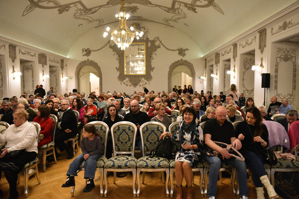 Kolędy, pastorałki i opowieści świąteczne w Sali Królewskiej
