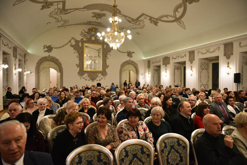 Kolędy, pastorałki i opowieści świąteczne w Sali Królewskiej