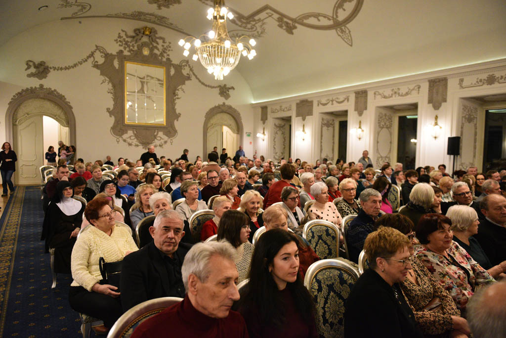 Kolędy, pastorałki i opowieści świąteczne w Sali Królewskiej