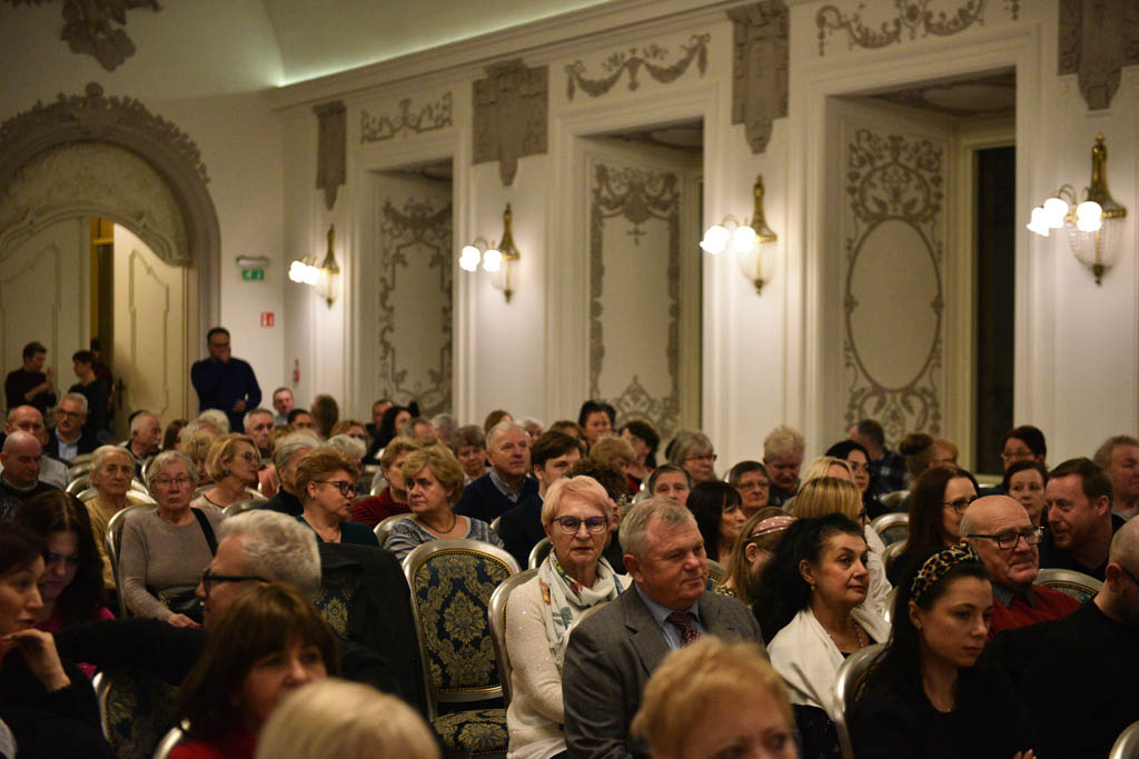 Kolędy, pastorałki i opowieści świąteczne w Sali Królewskiej