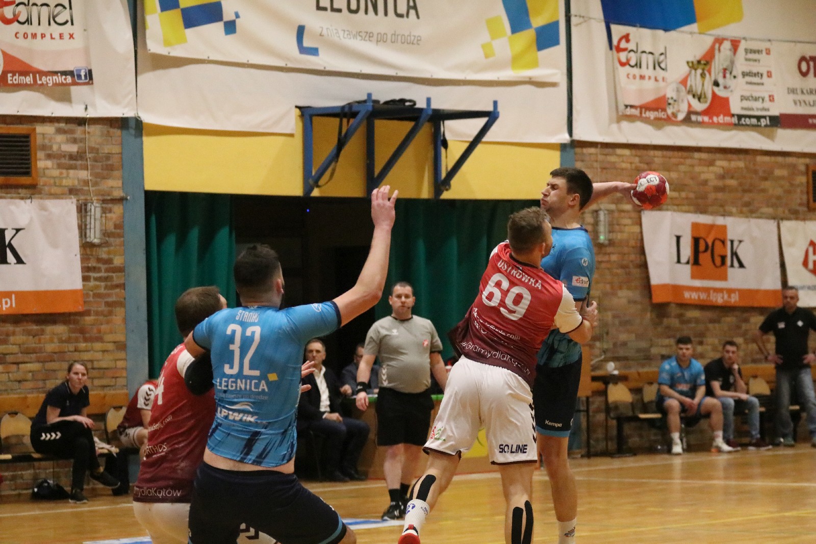 Kąty Wrocławskie wygrywają z Siódemką Huras Legnica