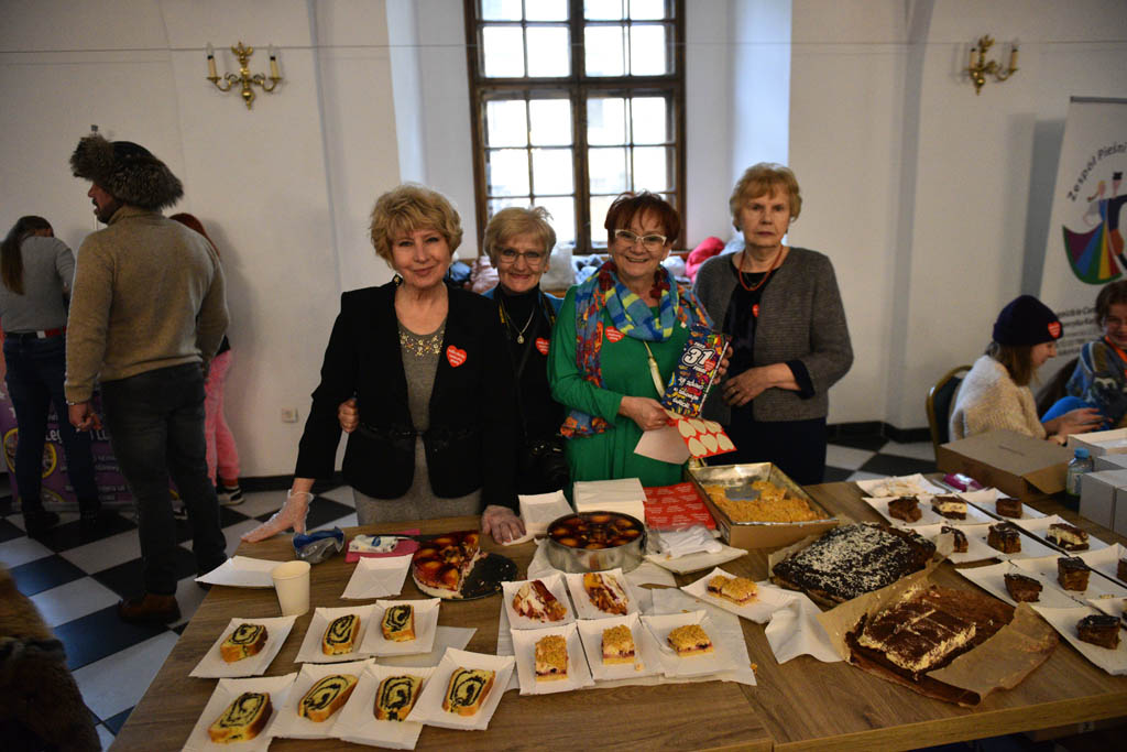Legnickie Centrum Kultury gra z Jurkiem Owsiakiem