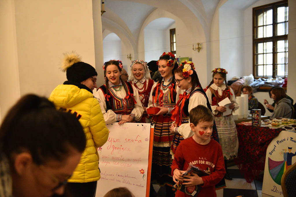 Legnickie Centrum Kultury gra z Jurkiem Owsiakiem