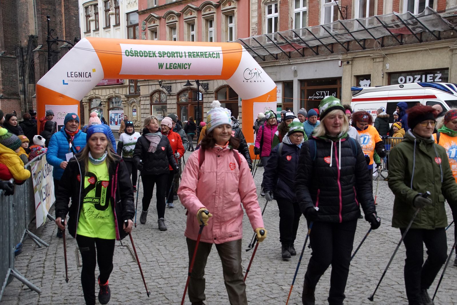 WOŚP: IX Legnicki Bieg i Marsz z Serduszkiem z OSiRem