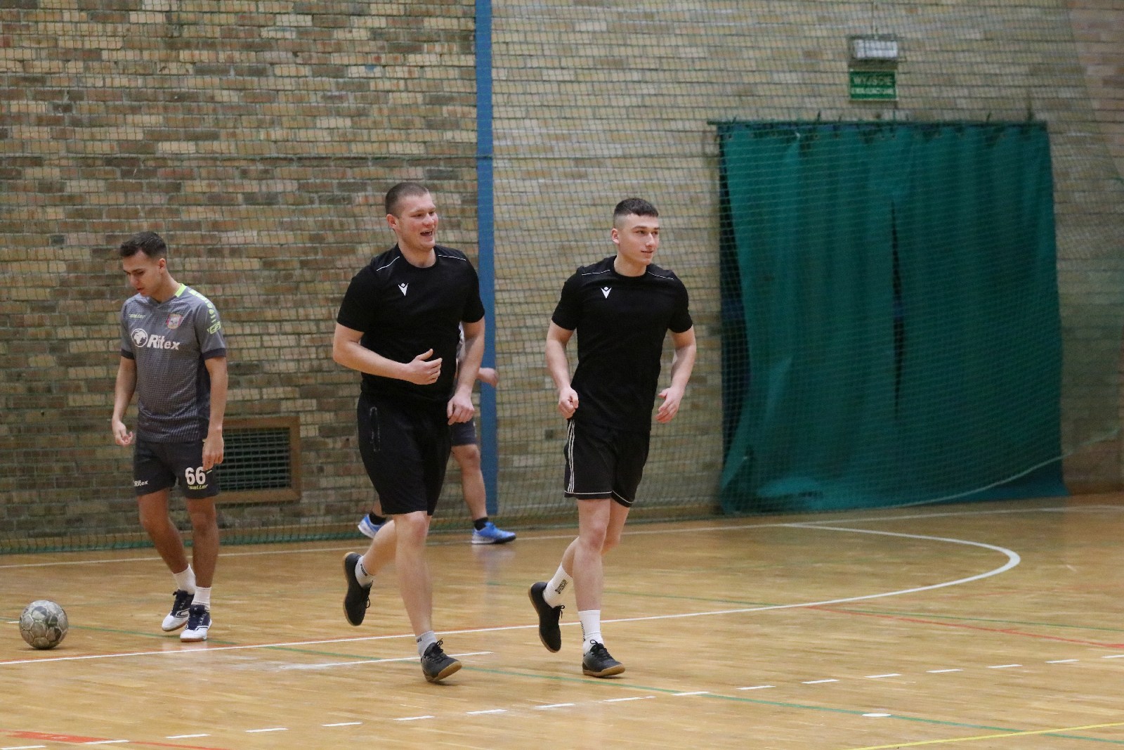 Legnicka Liga Halowa Saller Cup: koniec rundy zasadniczej