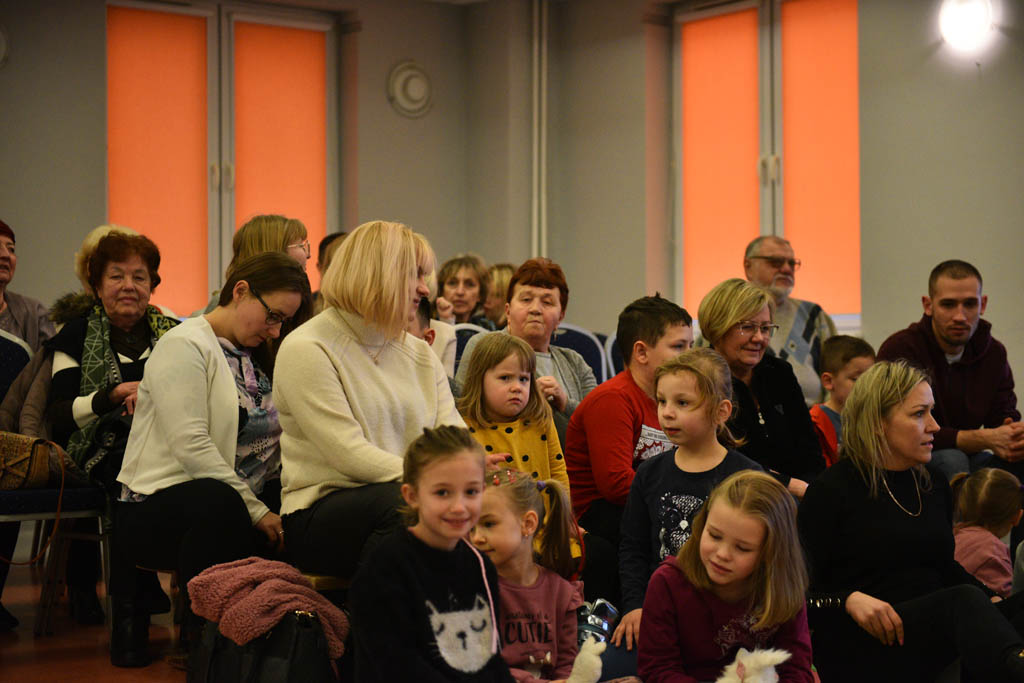 O tym jak Smerfy uratowały Gargamela przed czarownicą Hogathą