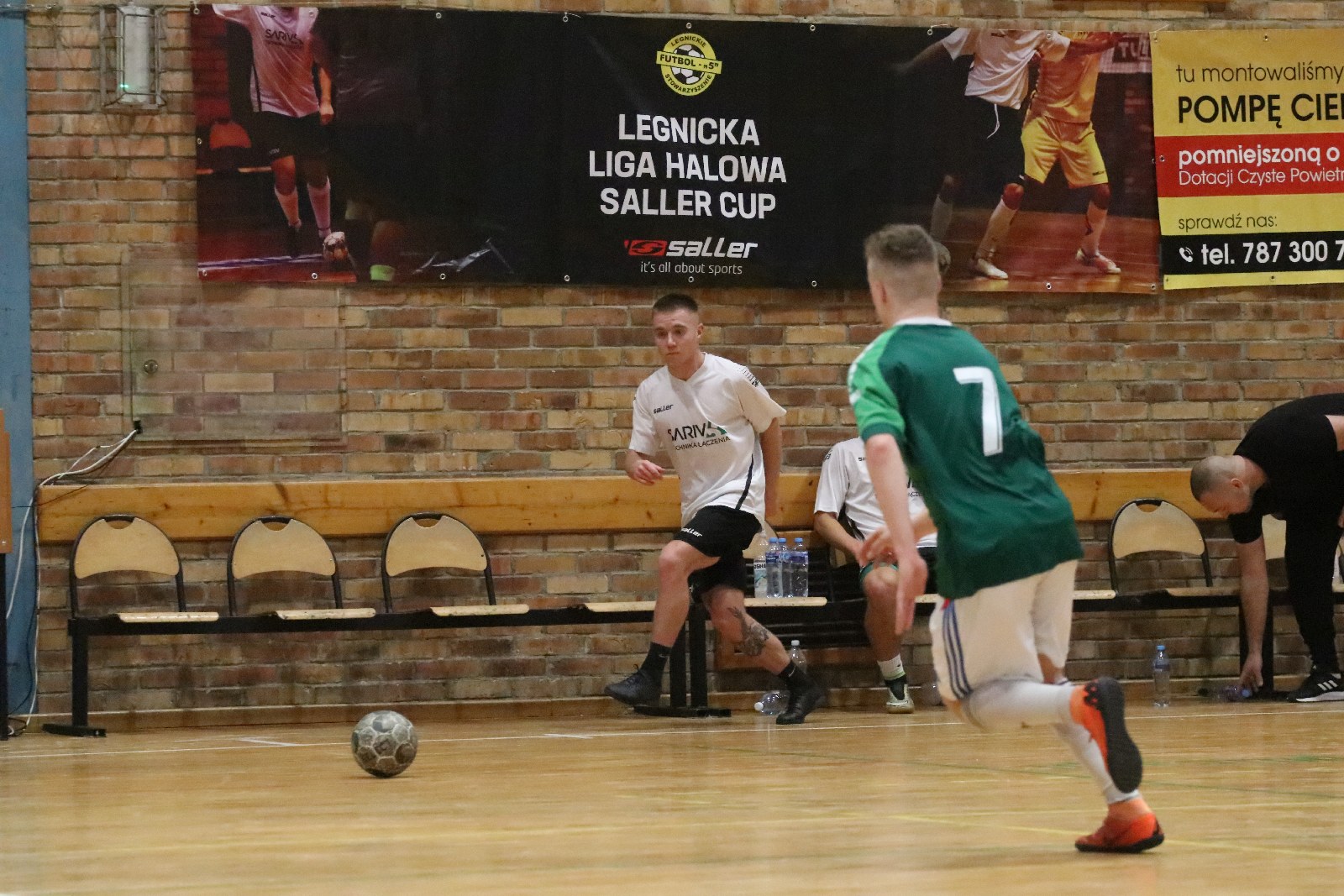 9. kolejka Legnickiej Ligi Halowej Saller Cup       
