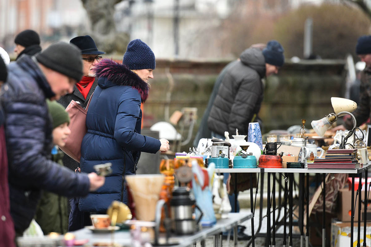 Na legnickim Jarmarku Staroci znaleźć można prawie wszystko