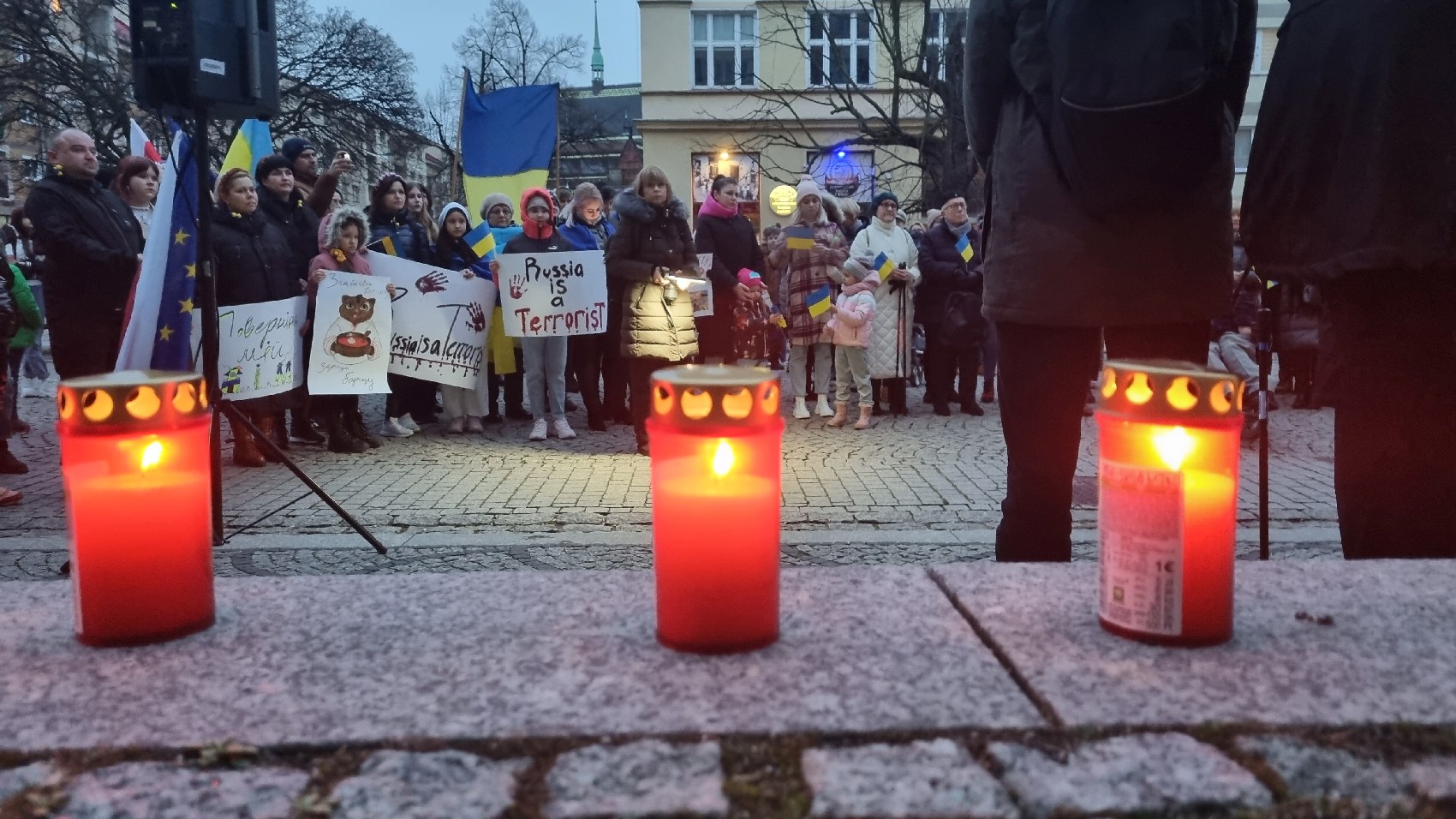 Pokojowo wyrazili wsparcie i solidarność z walczącą Ukrainą