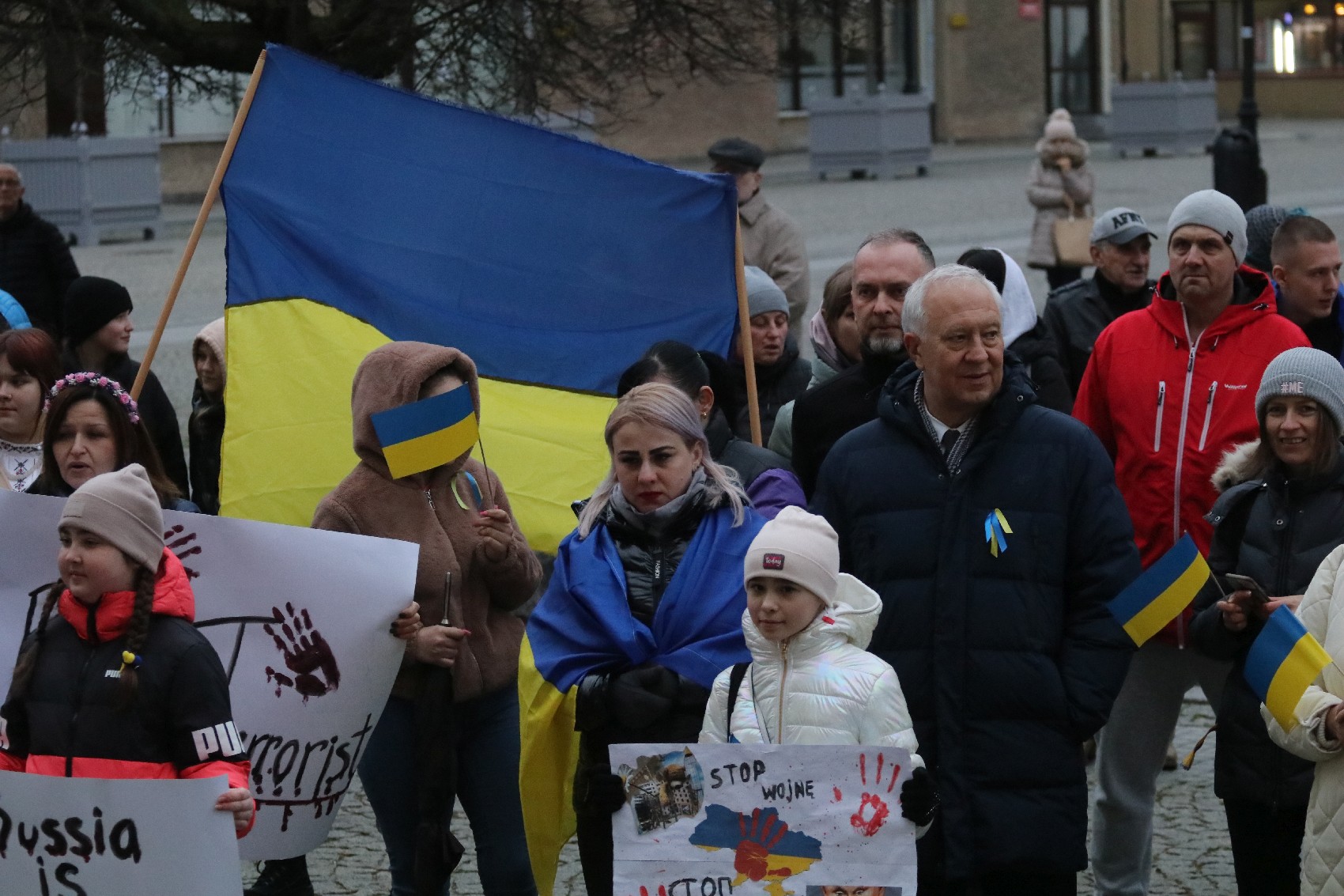 Pokojowo wyrazili wsparcie i solidarność z walczącą Ukrainą