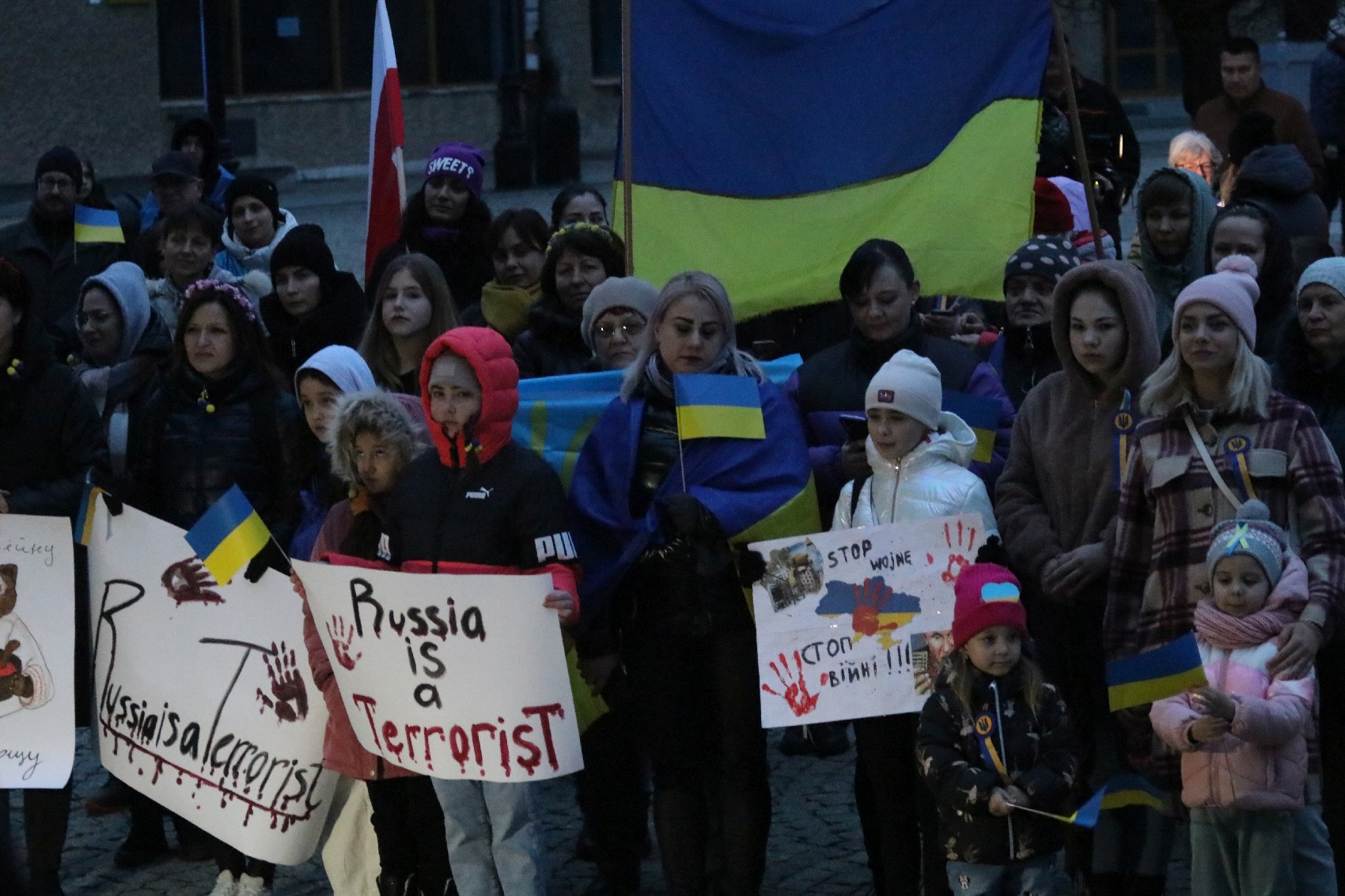 Pokojowo wyrazili wsparcie i solidarność z walczącą Ukrainą