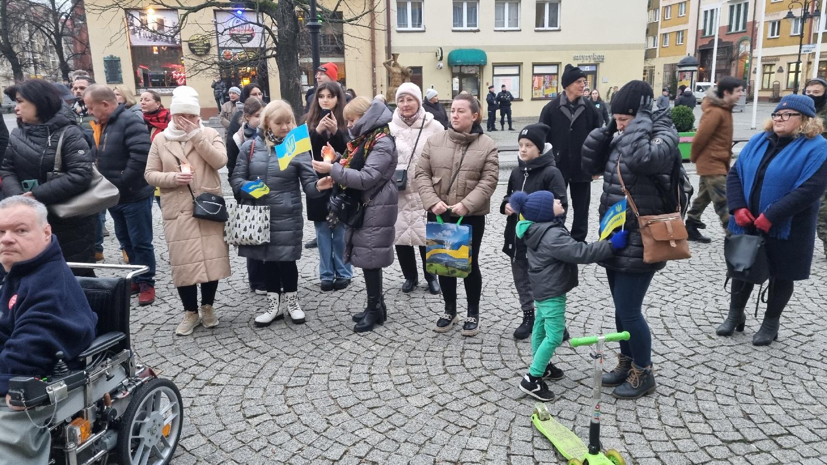 Pokojowo wyrazili wsparcie i solidarność z walczącą Ukrainą
