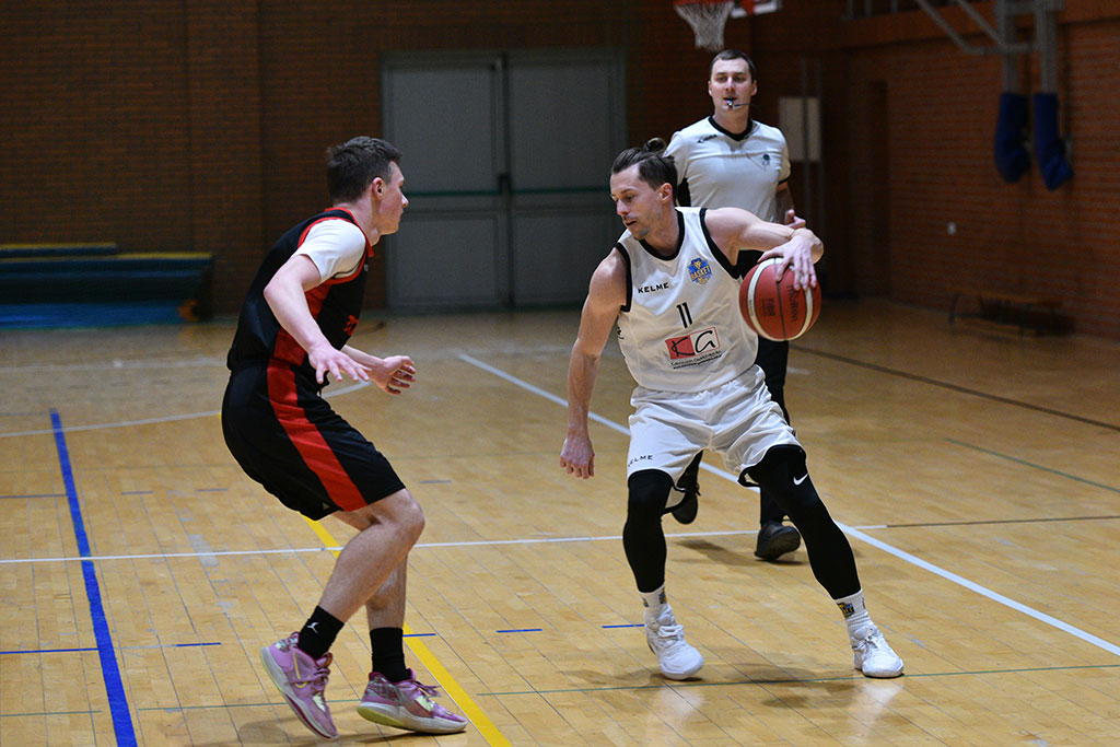 Basket Legnica wygrywa  mecz z Lubaniem Towers