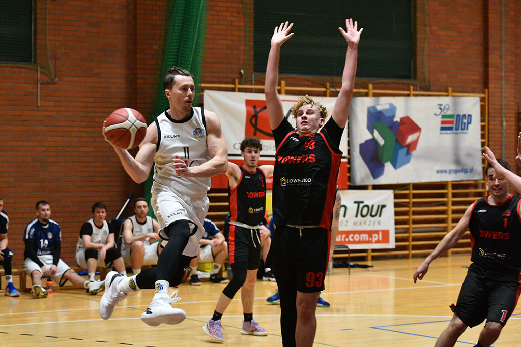 Basket Legnica wygrywa  mecz z Lubaniem Towers