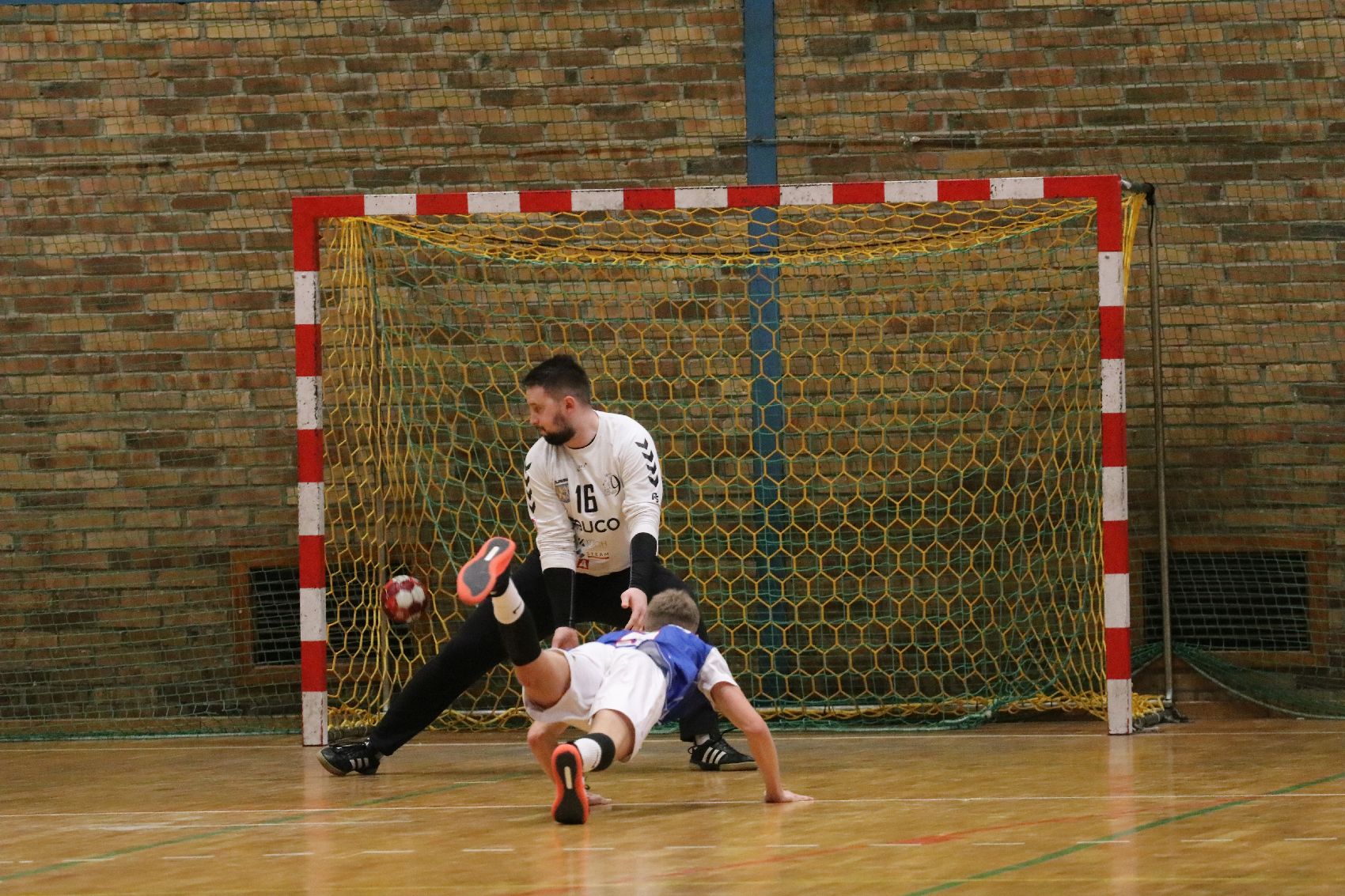 Grunwald Poznań lepszy od Dziwiątki Legnica o trzy bramki