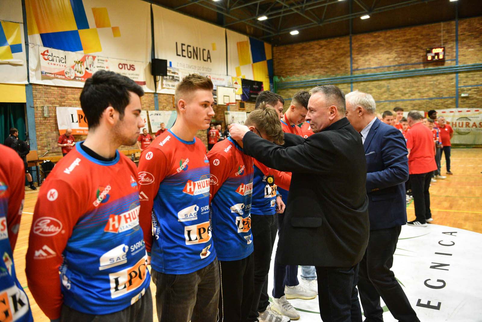 Młodzież Siódemki Huras Legnica odebrała medale