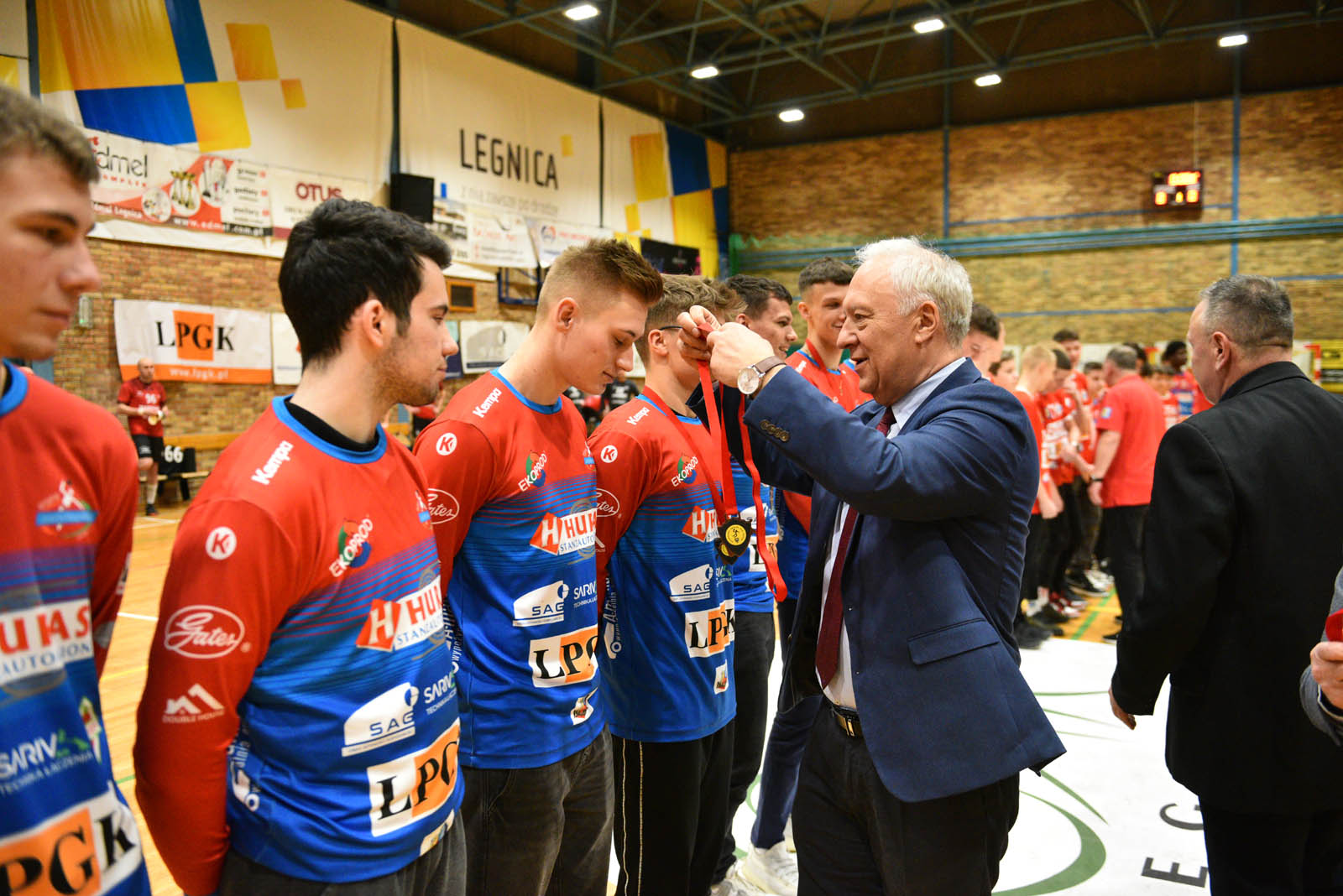 Młodzież Siódemki Huras Legnica odebrała medale