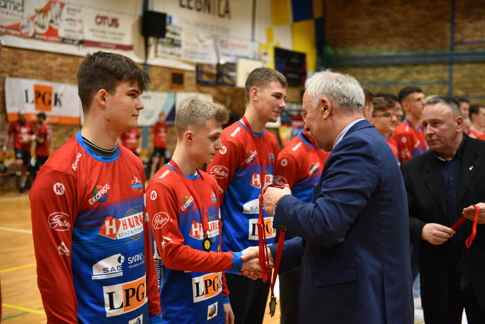 Młodzież Siódemki Huras Legnica odebrała medale