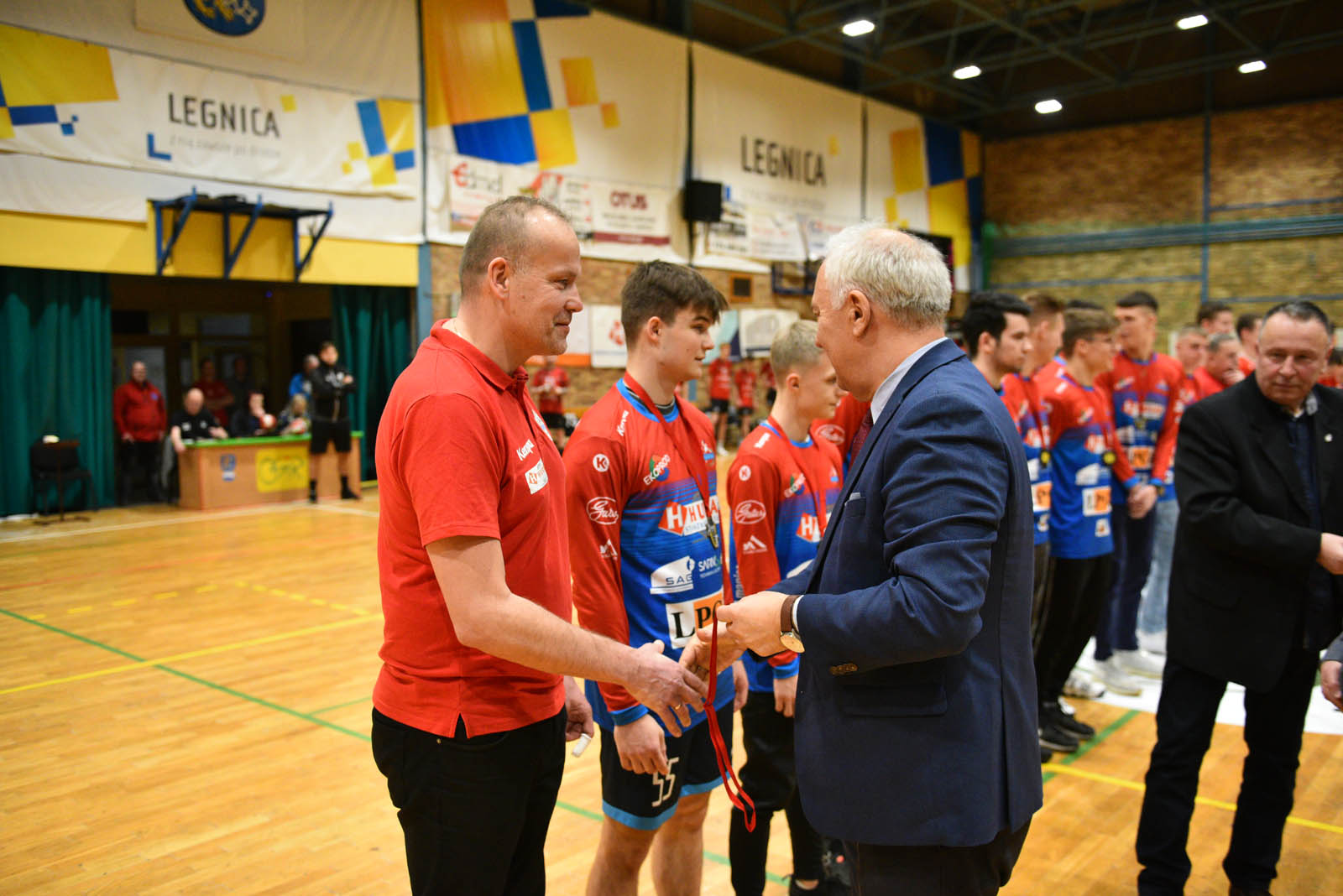 Młodzież Siódemki Huras Legnica odebrała medale