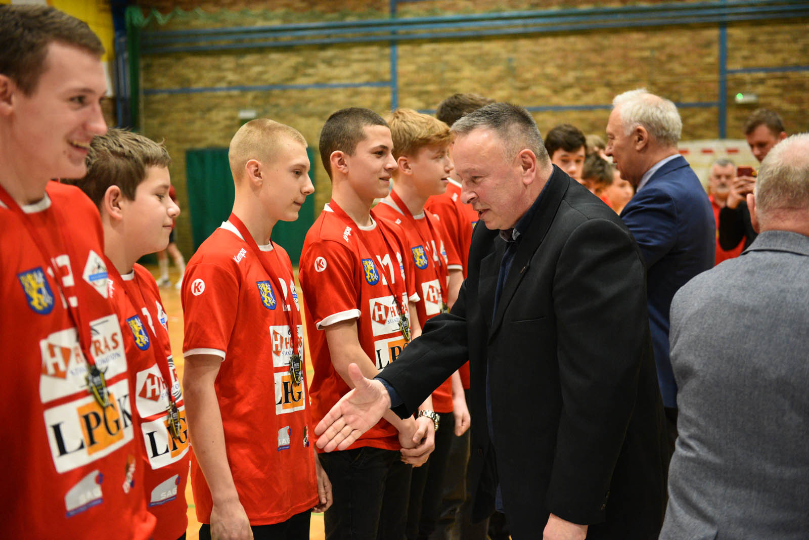 Młodzież Siódemki Huras Legnica odebrała medale