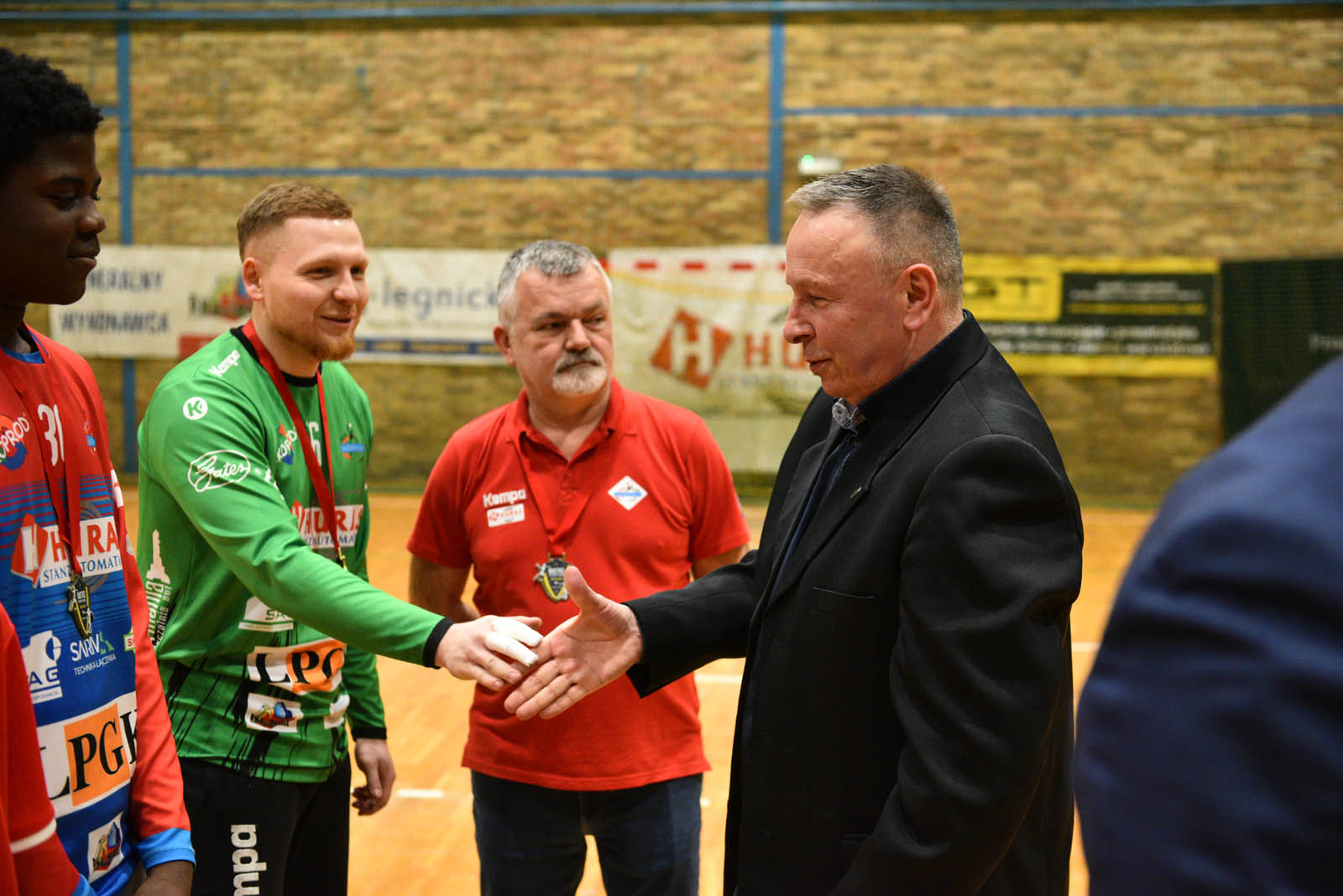 Młodzież Siódemki Huras Legnica odebrała medale