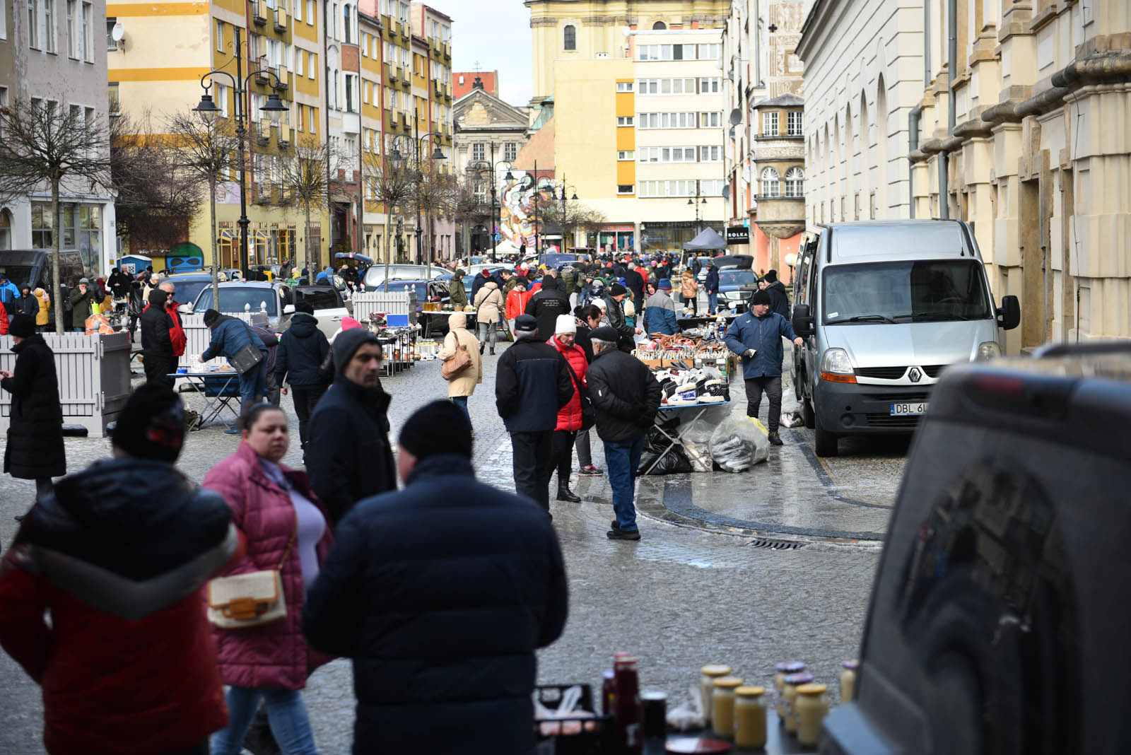 Zobaczcie, co można było „upolować” na jarmarku staroci