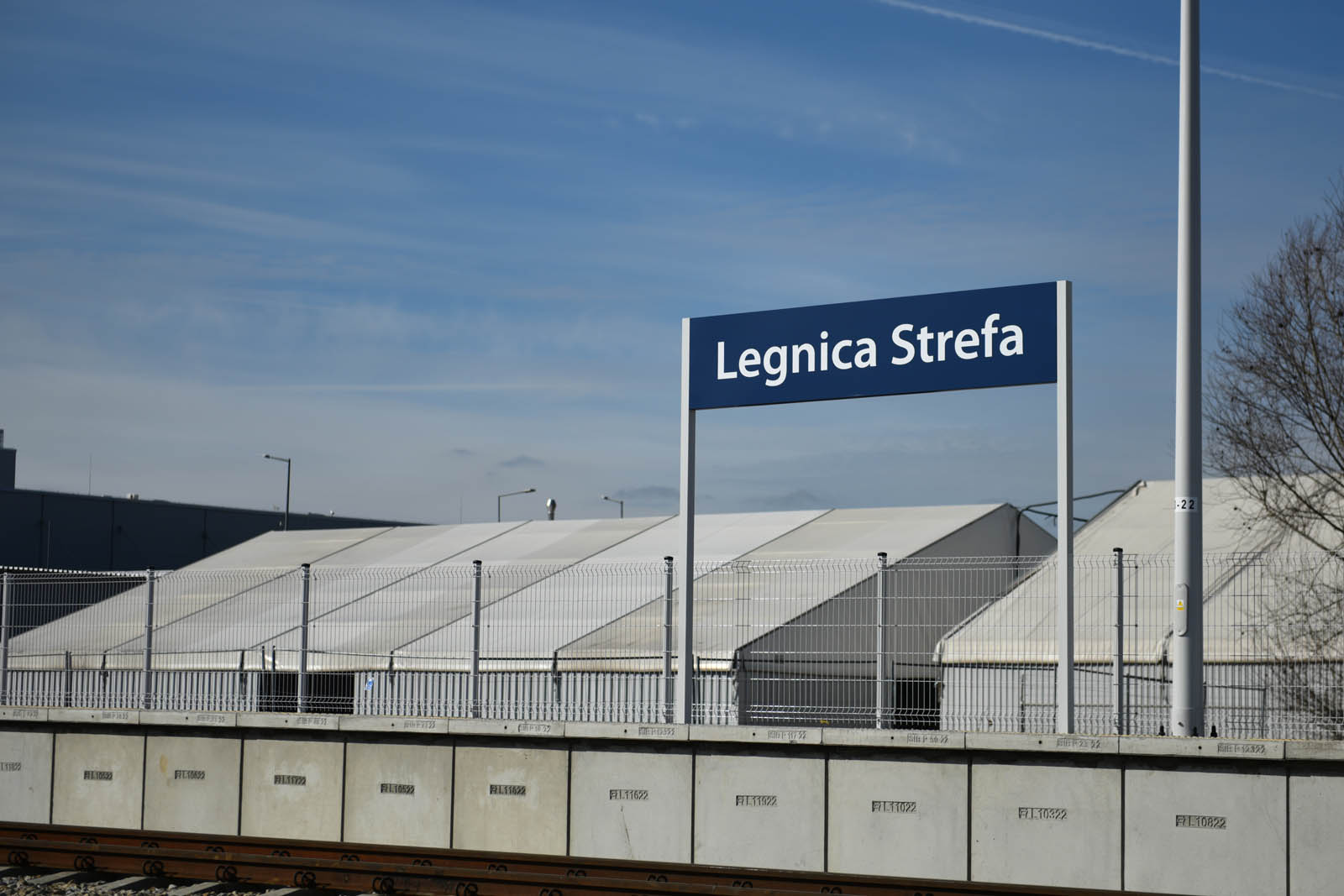 Do LSSE już można dojechać pociągiem Kolei Dolnośląskich