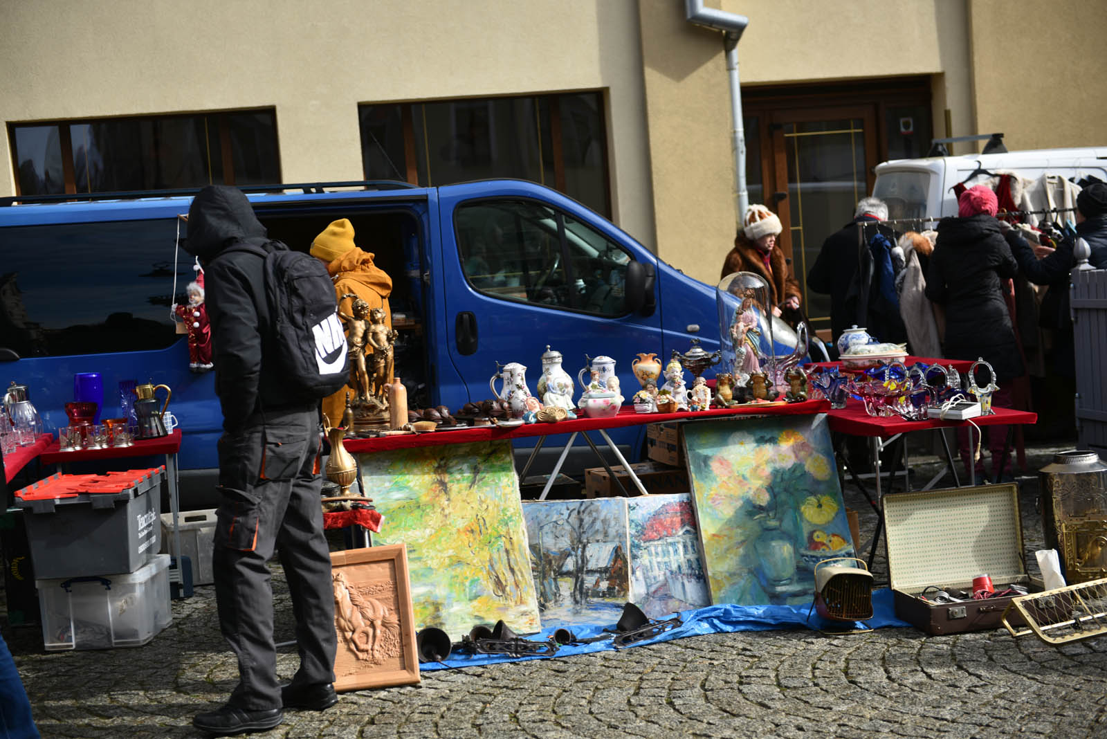 Zobaczcie, co można było „upolować” na jarmarku staroci